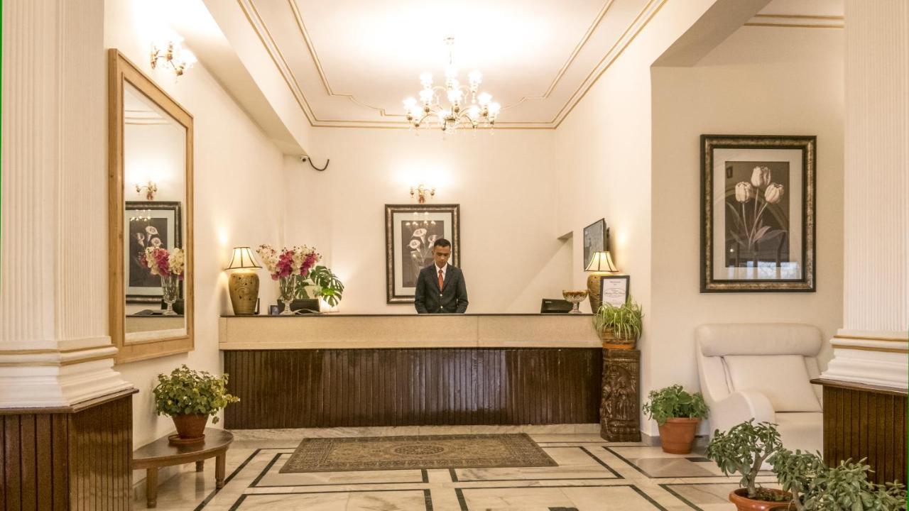 Royal Jardin Whistling Pines Resort Shimla Exterior foto